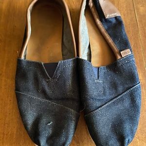 Unisex toms men’s size 10